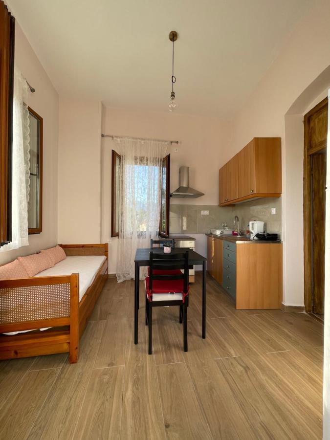 AF Guest House Areopoli Eksteriør billede